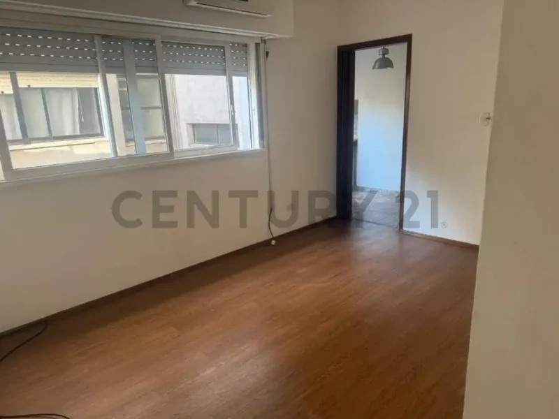 Enrique Martinez 1200, Piso 5