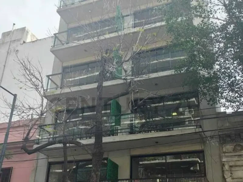 Luis Zaenz Peña 1000, Piso 0