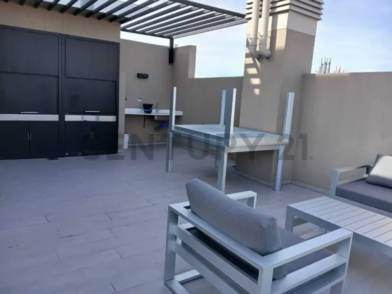 Cabildo 4600, Piso 0