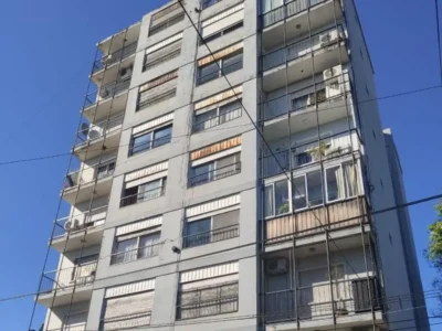 America 4300, Piso 8