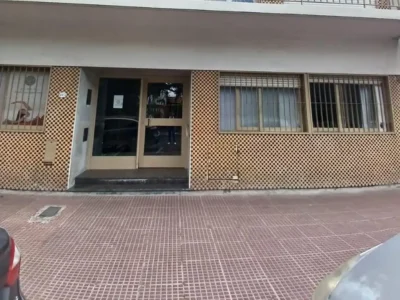 Profesor Aguer 4900, Piso 1